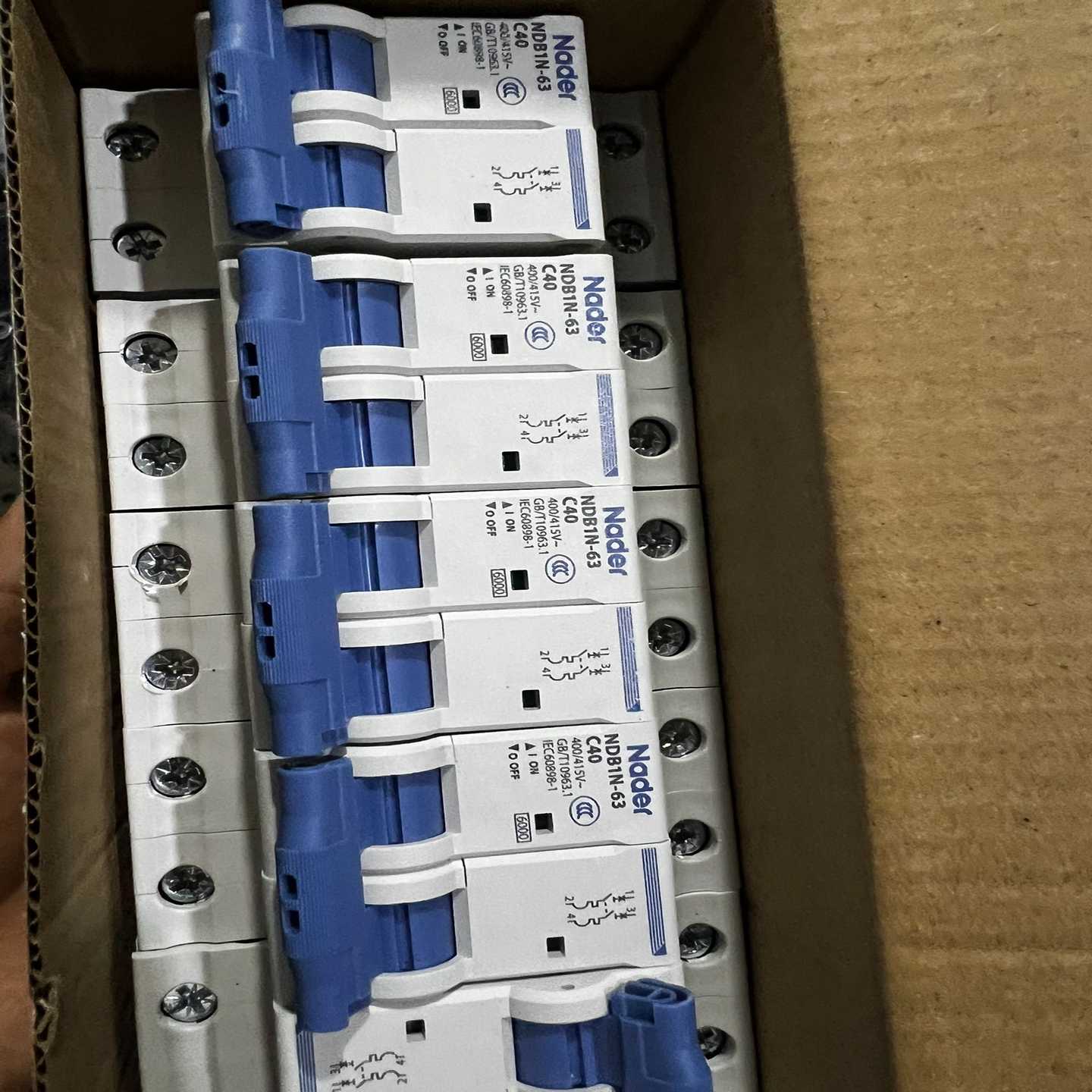 议价良信NDB1N-632P40A2P50A数量450