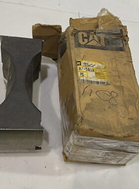 CATCATERPILLAR   1075010  DRIVE  SHAFT COUPLING  YOKE   Y2M