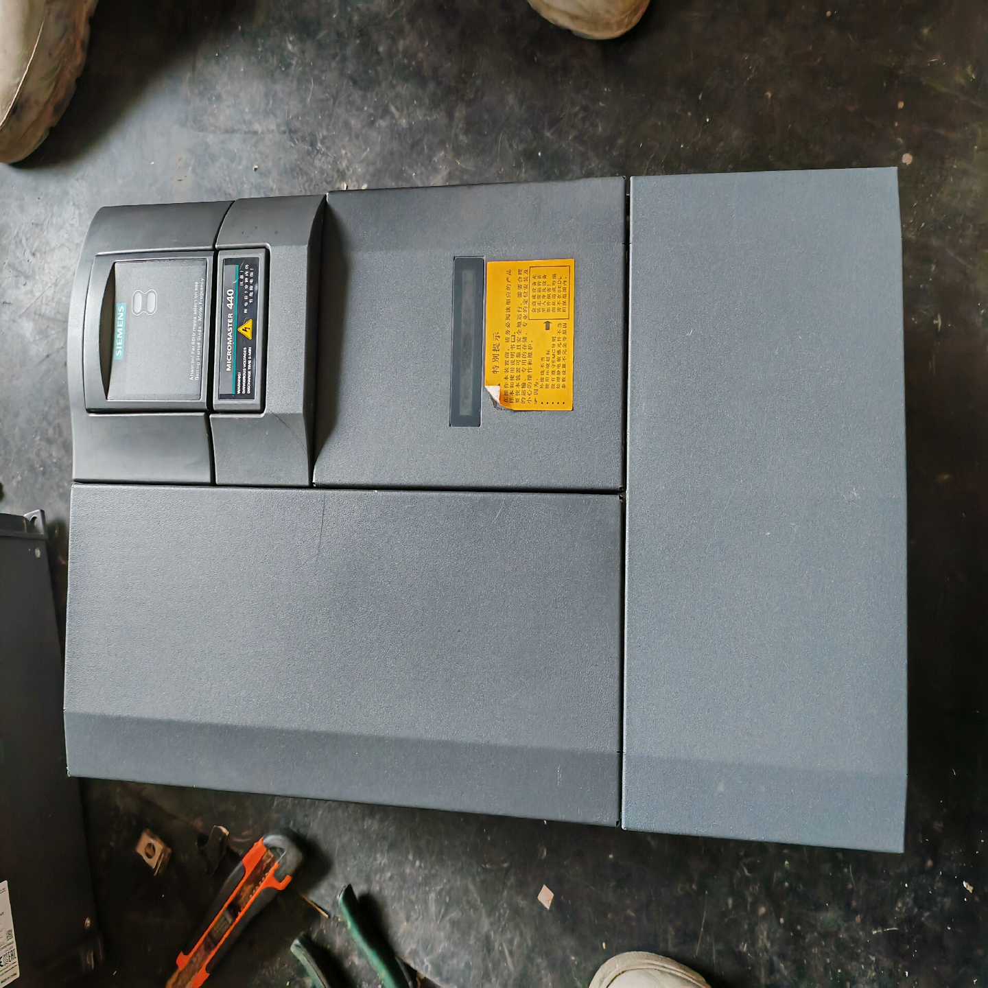 西门子变频器6SE6440-2UD32-2DB122K--议价商品