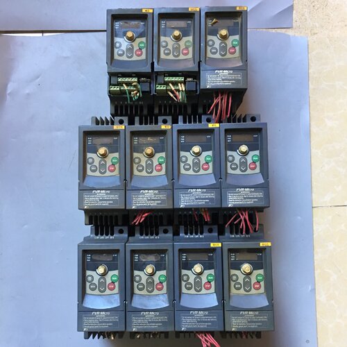 寻富士变频器0.75KW11台