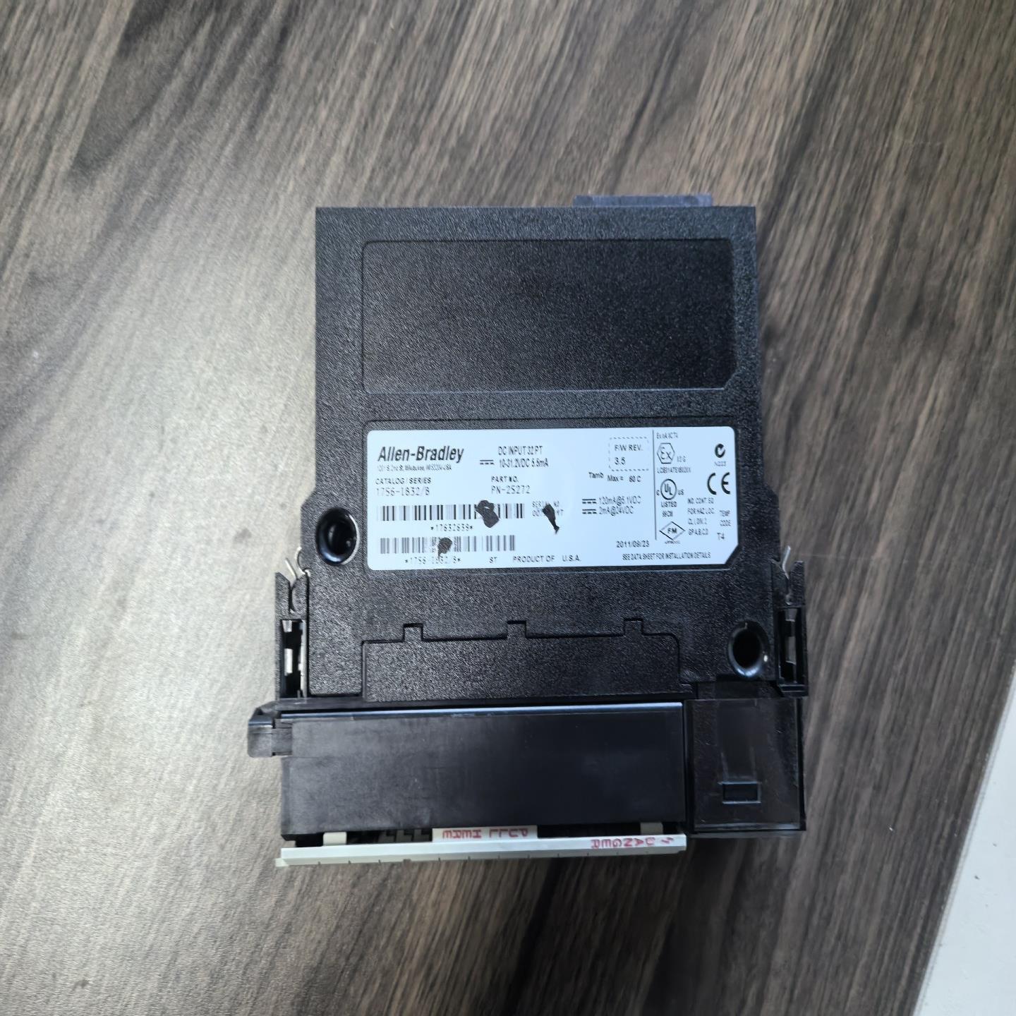 【请询价】AB 1756-IB32 功能正常 外观漂亮 刮码