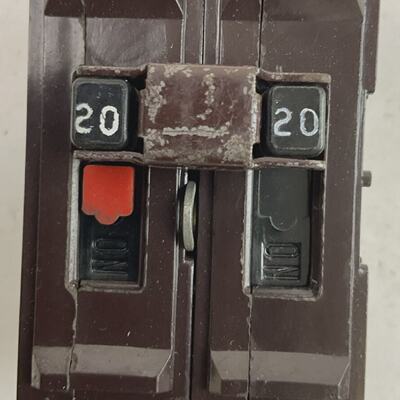 WADSWORTH A220NI CIRCUIT BREAKER 2POLE 20AMP 120240VAC