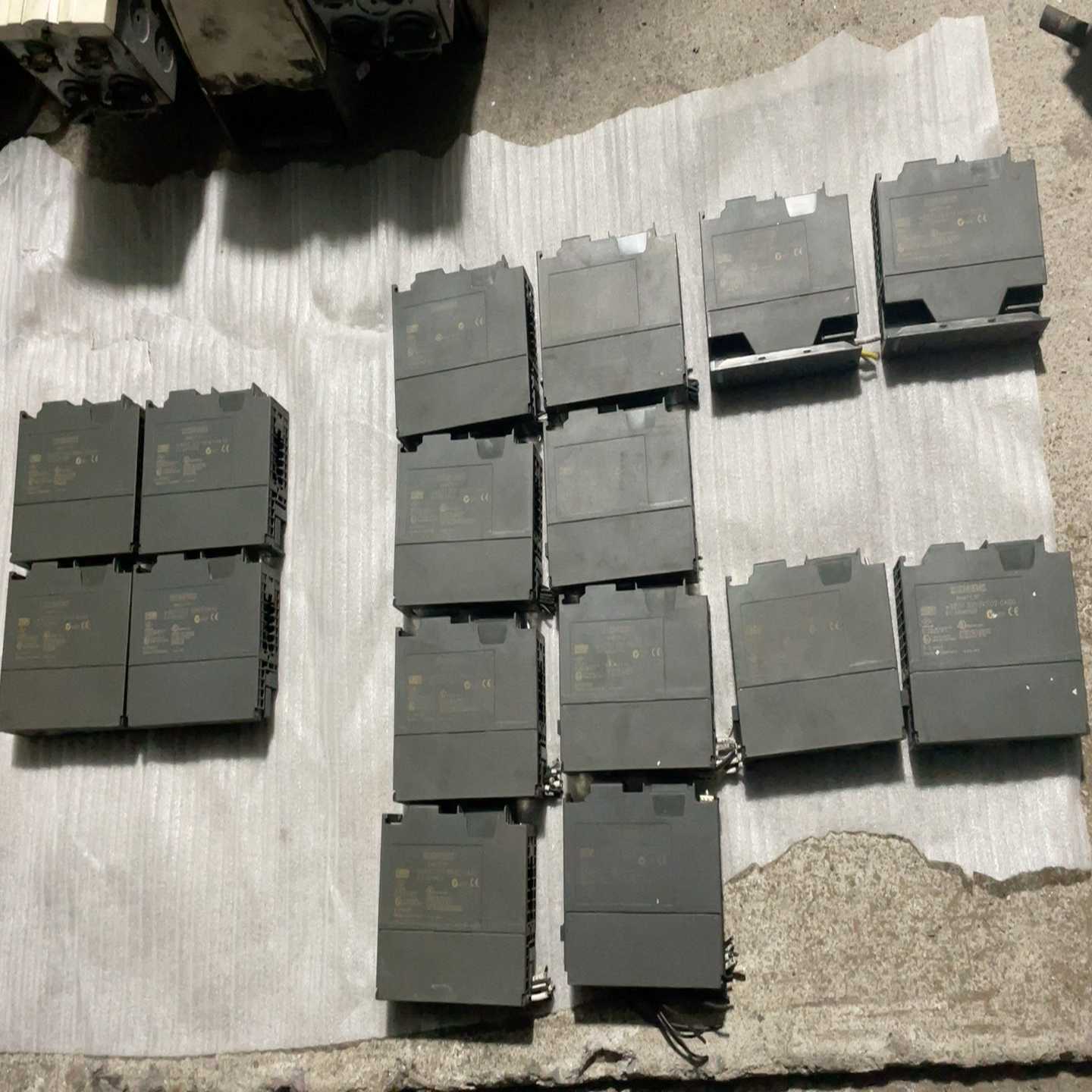 plc、153-1aa03-0bx0.两片。332-5询价