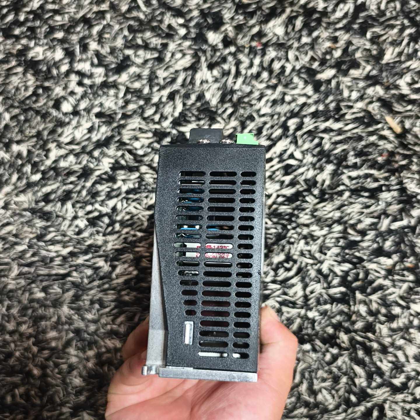 索尼MZ-N10随身听电池盒ebp-n10成色见图，弹簧和铜~议价