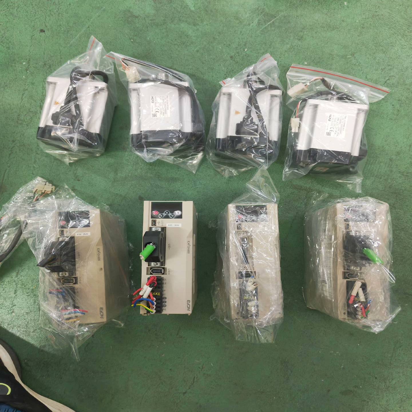 询价-禾川1KW伺服电机，驱动SV-X2EA100A-A，电机SV