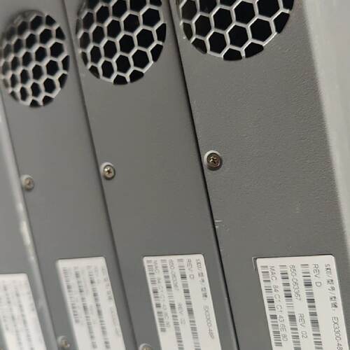 溢价-EX330048P48口千兆电加四口千兆光poe交换机