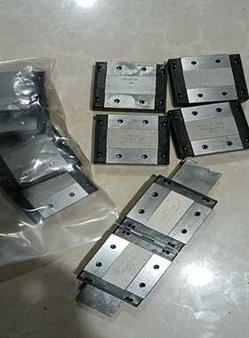 THKSRS12WM线轨滑块共10个块，，