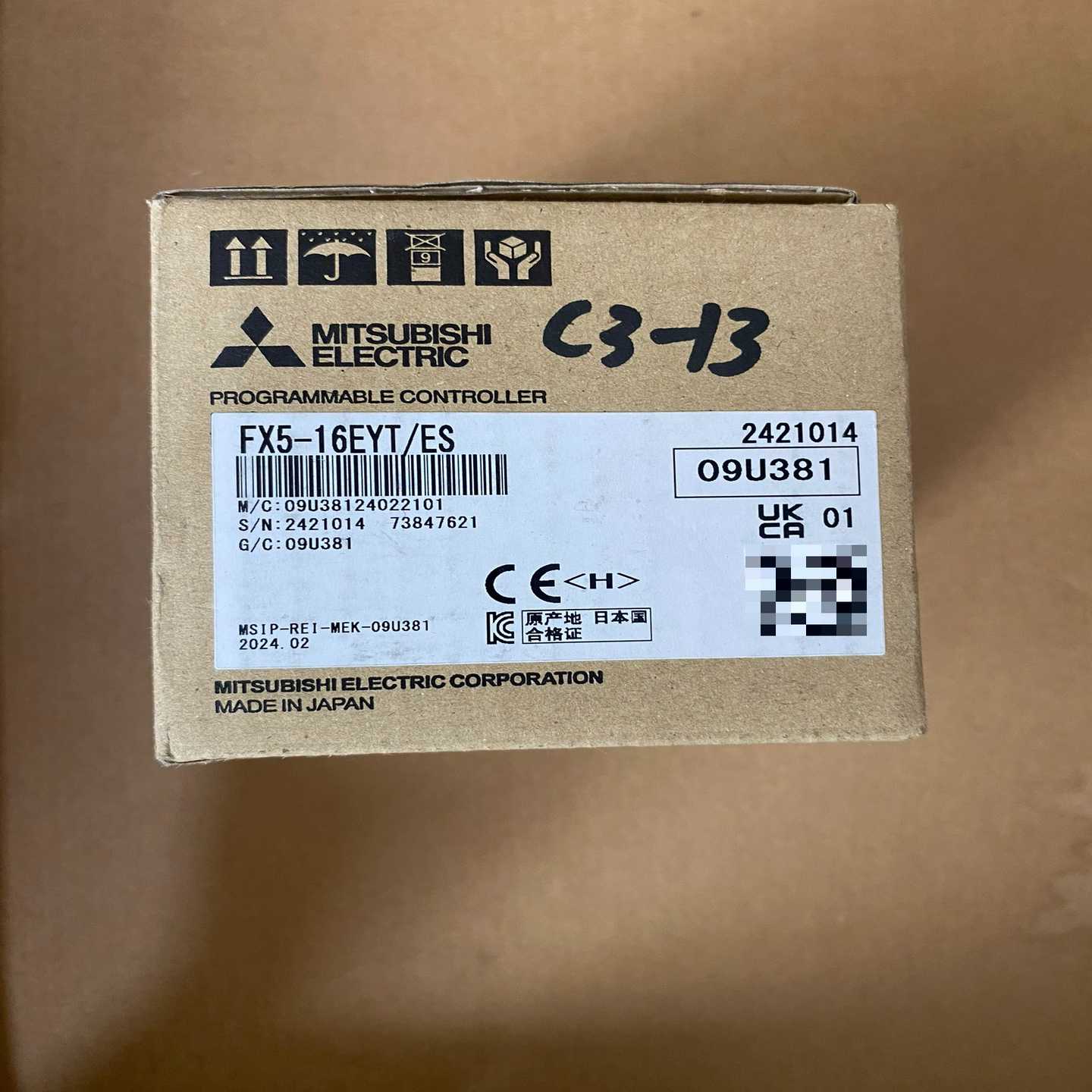 三菱可编程控制器模块，型号FX5-16EYT/ES，全新未使--议价商品