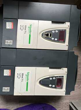 议价施变频器atv71L114电梯变频器。5.5kw/