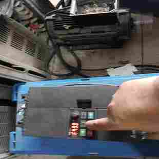 拆 5.5KW380V 咨询 台达变频器VFD055E43A