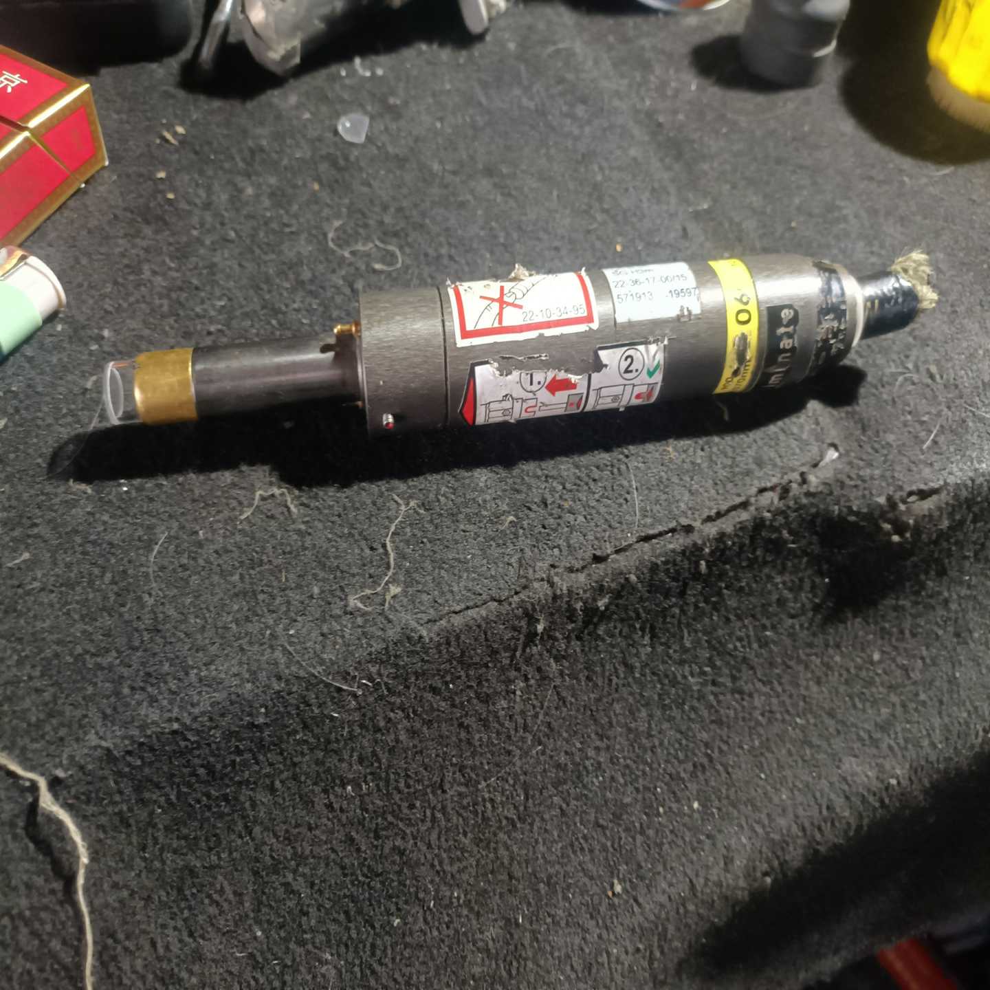 放大器E2NC-EA21 剩余3个 议价（佳毅工控）