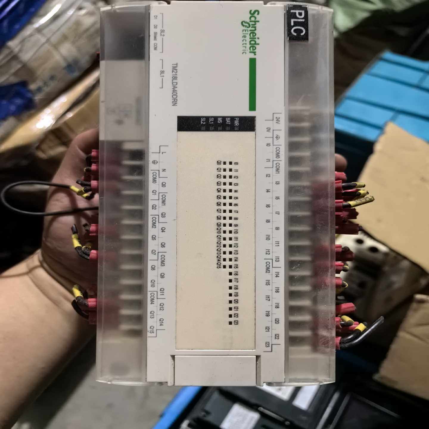 议价施耐德PLCTM218LDA40DRN设备拆机，实物图