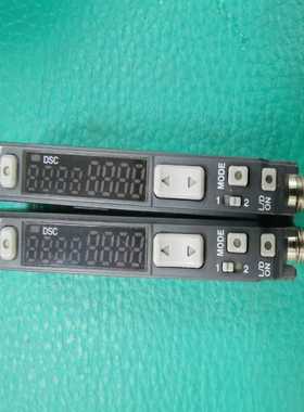 KEYENCE/基恩士FS-V33CP光纤放大器两个，外观询价