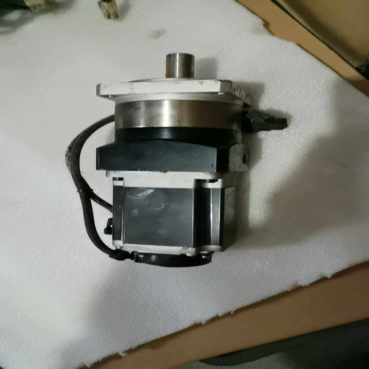 【议价】富士电机GYB751D6-RC2，有减速器，功能正常，适用