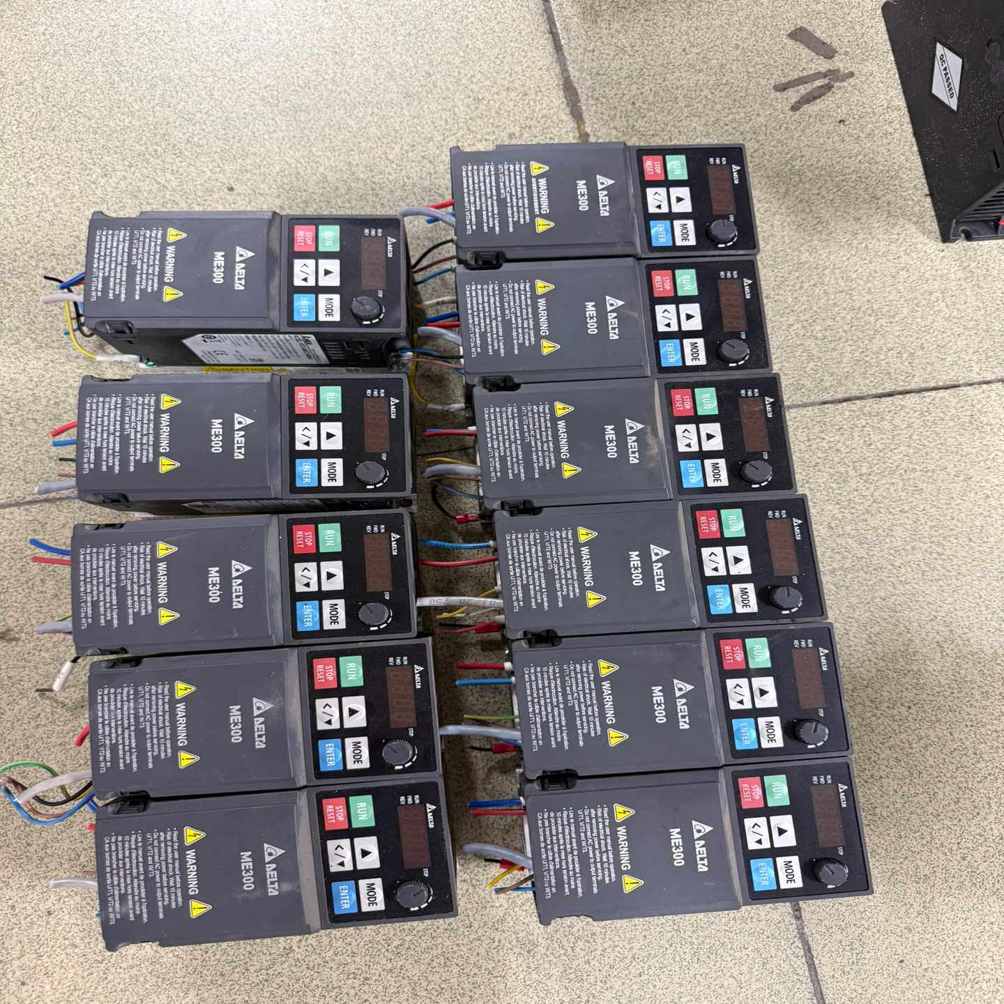 台达变频器ME300系列，型号VFD1A6ME21ANNAA--议价商品