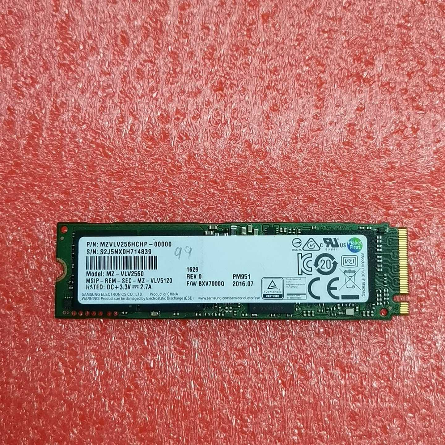 三星PM951M.2固态硬盘,256G容量,NVMe协议。--议价商品