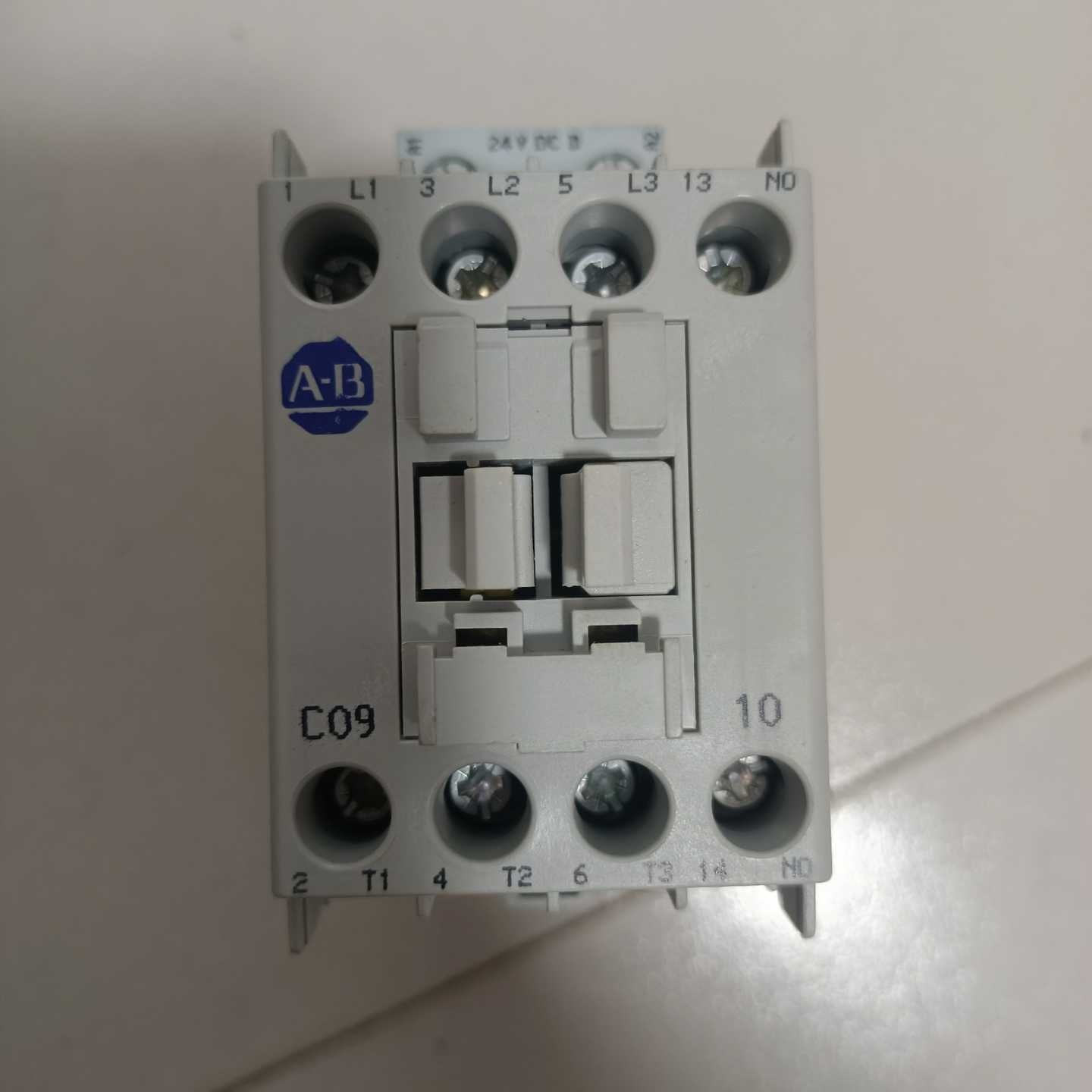 AB罗克韦尔吸合接触开关100－C09D询价