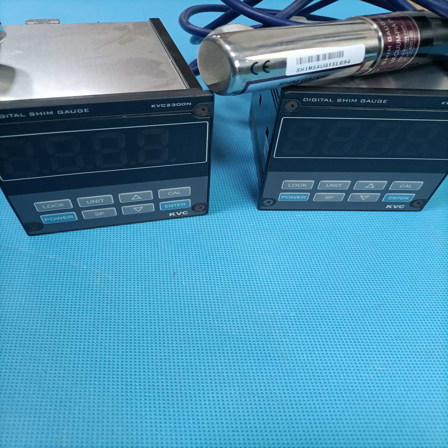 韩国KvC2300显示器KVC400-S5出售！包好！明码--议价商品