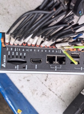 议价AX864EP0ME1T控制器实物拍摄型号AX8议价