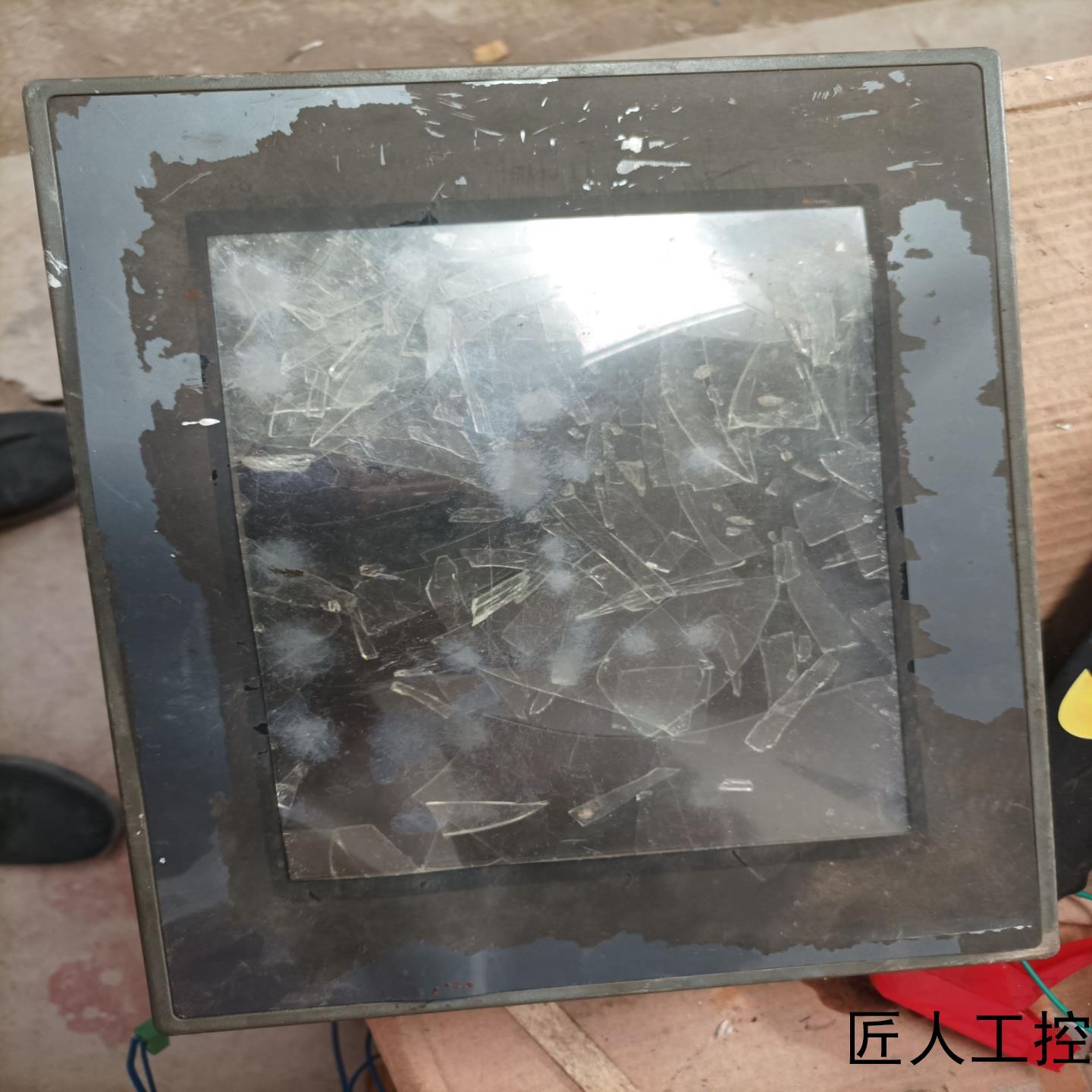 昆仑通态触摸屏 TPC105-WD23议价商品