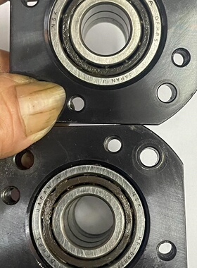 议价丝杆轴承座，配2个NSK角接触球轴承型号7202A-DFHP