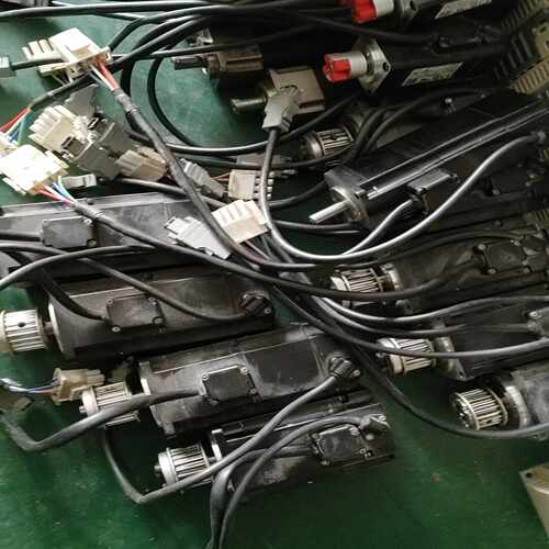 询价安川电机驱动器SGMJV-02ADE6E