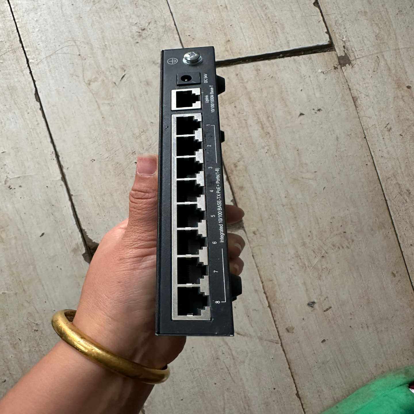 iKuai爱快IK-J159口百兆POE交换机询价