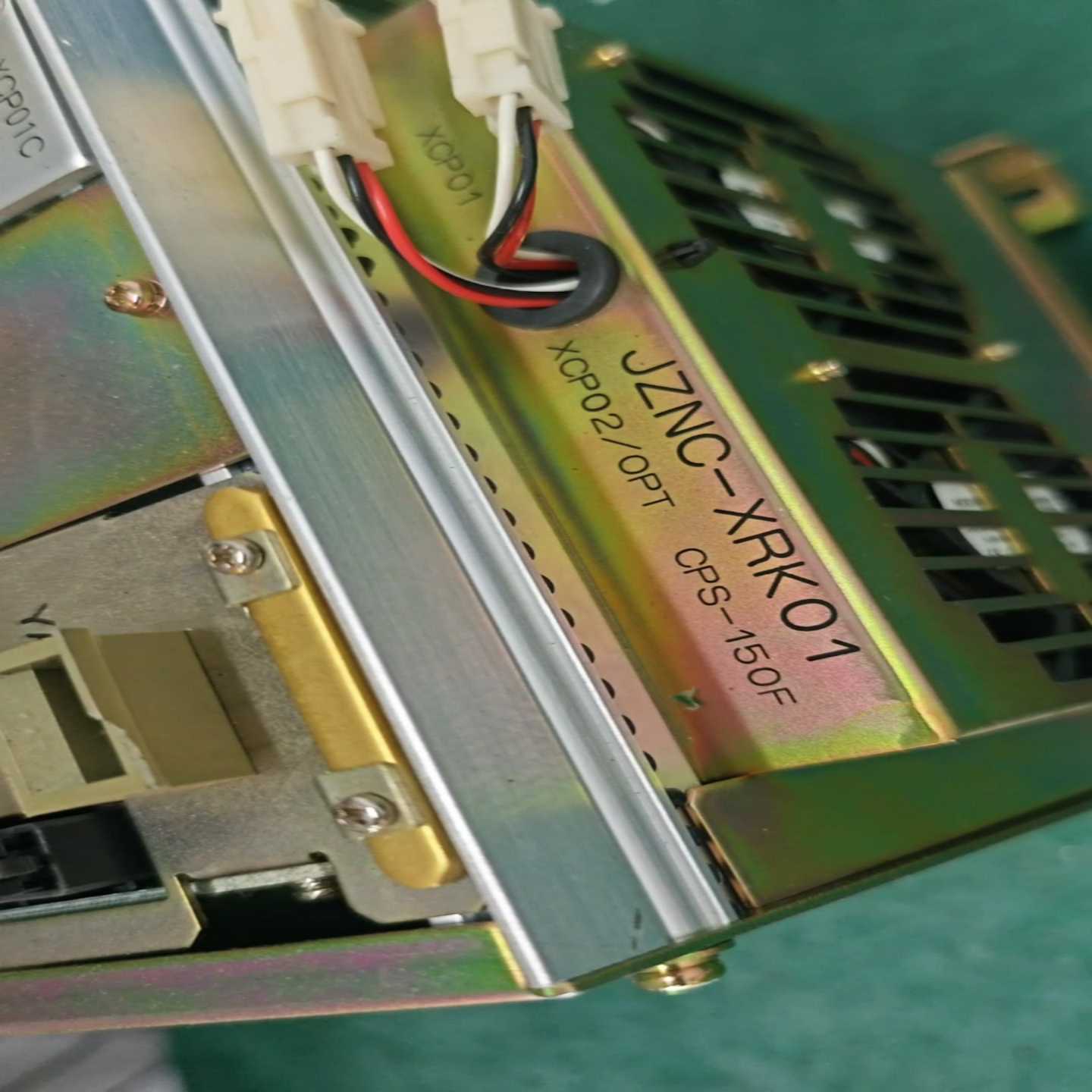 (工仔机械）安川机器人控制器