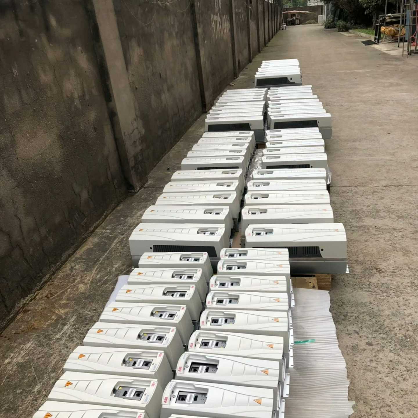 99新变频器ACS510-01-03A3-41.1K询价