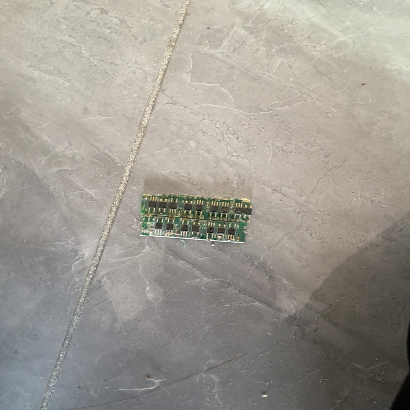 【请询价】光耦   拍109 p185 二个形号