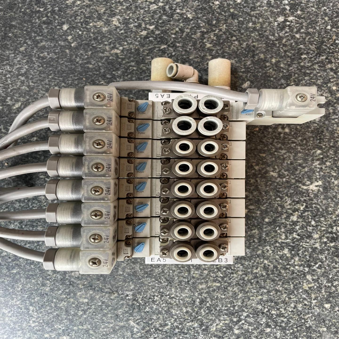 【请询价】SMC电磁阀++SY5120-5DZE-C6一组8位成色