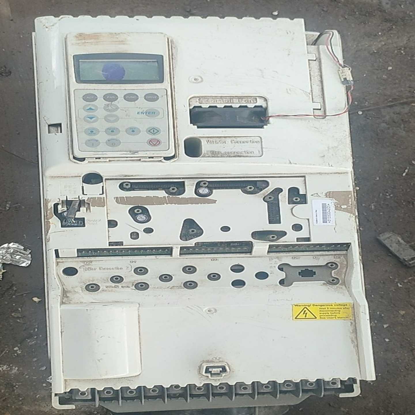 ABB  ACS800-1-0040-3+P901系列45K（佳毅工控）