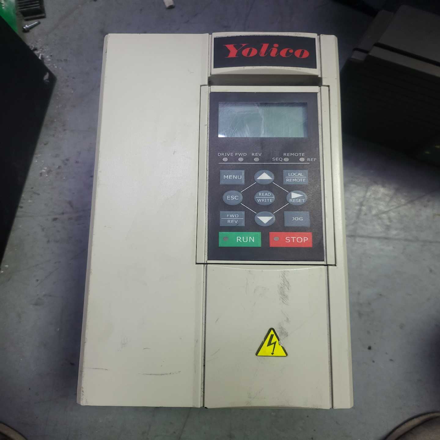 优利康变频器2.2KW220VYD32P2T4-M拆询价