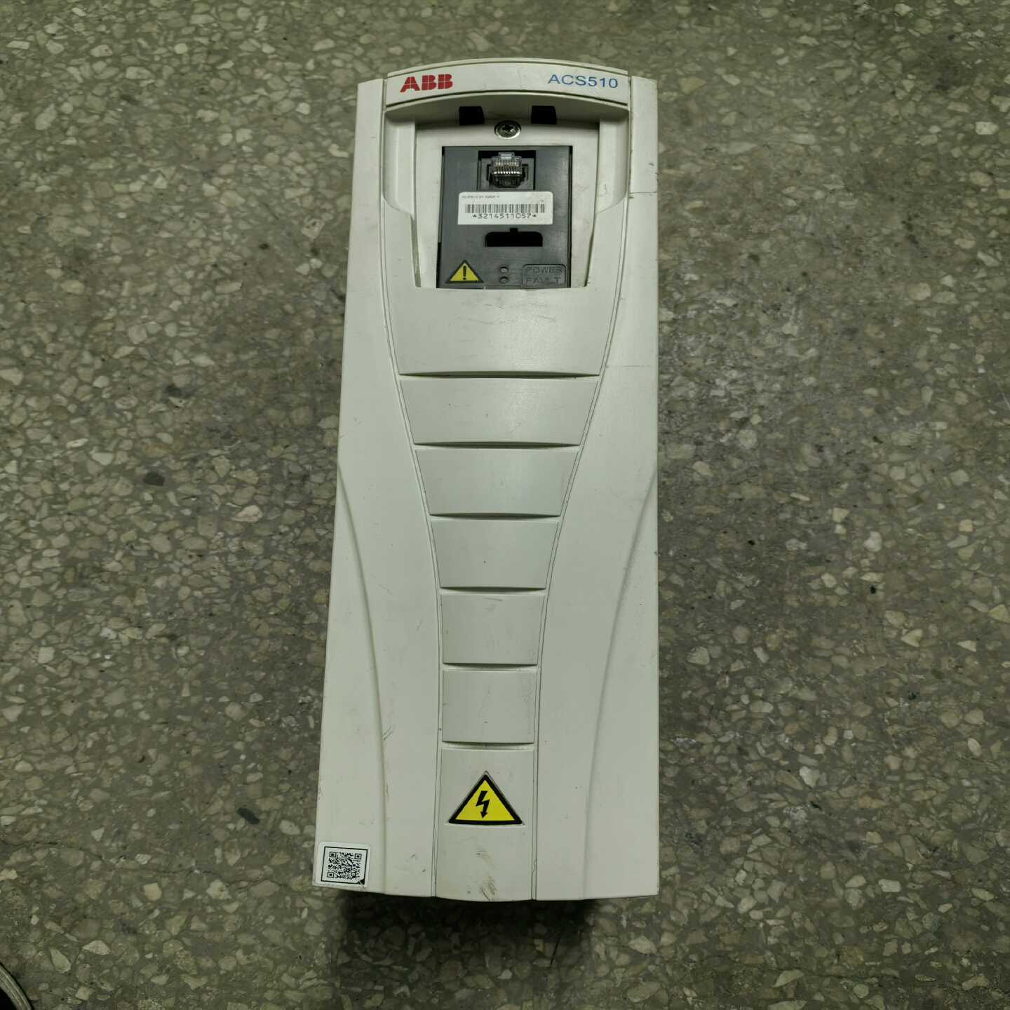 变频器11KW21年机器ACS510-01-025A询价