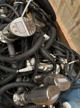 易福门静压液位传感器，型号pi2799，数量多个，成色充新，--议价