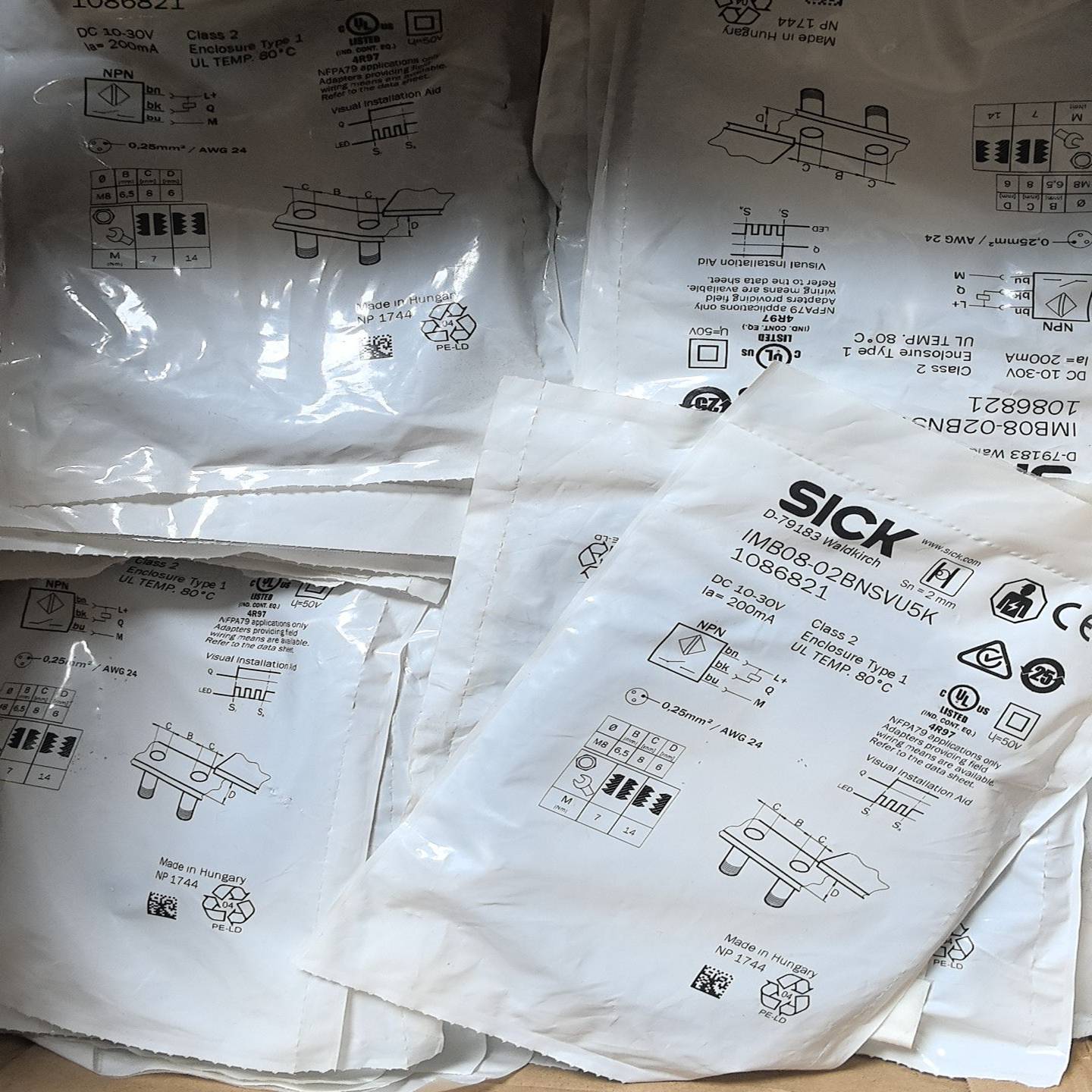 询价I西全新IM08-02V5电感式