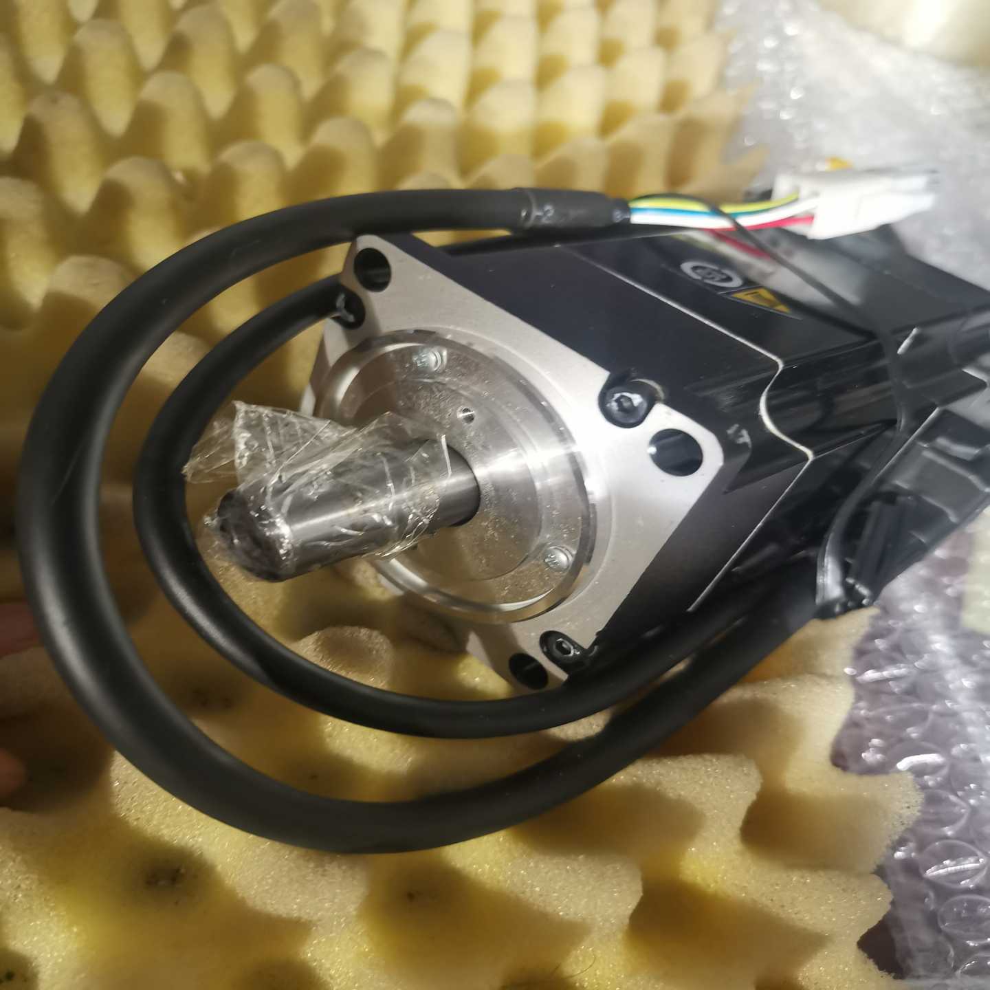 询价-SGMMS-04A3C6S安川M系列电机400，没有