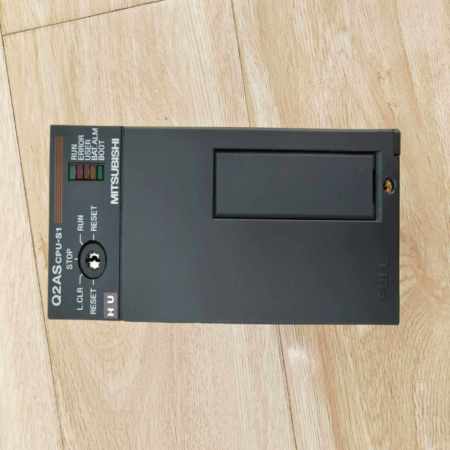 议价三凌Q2AScPu新的没包装有划㓰痕，进灰了没擦，实物图需要的