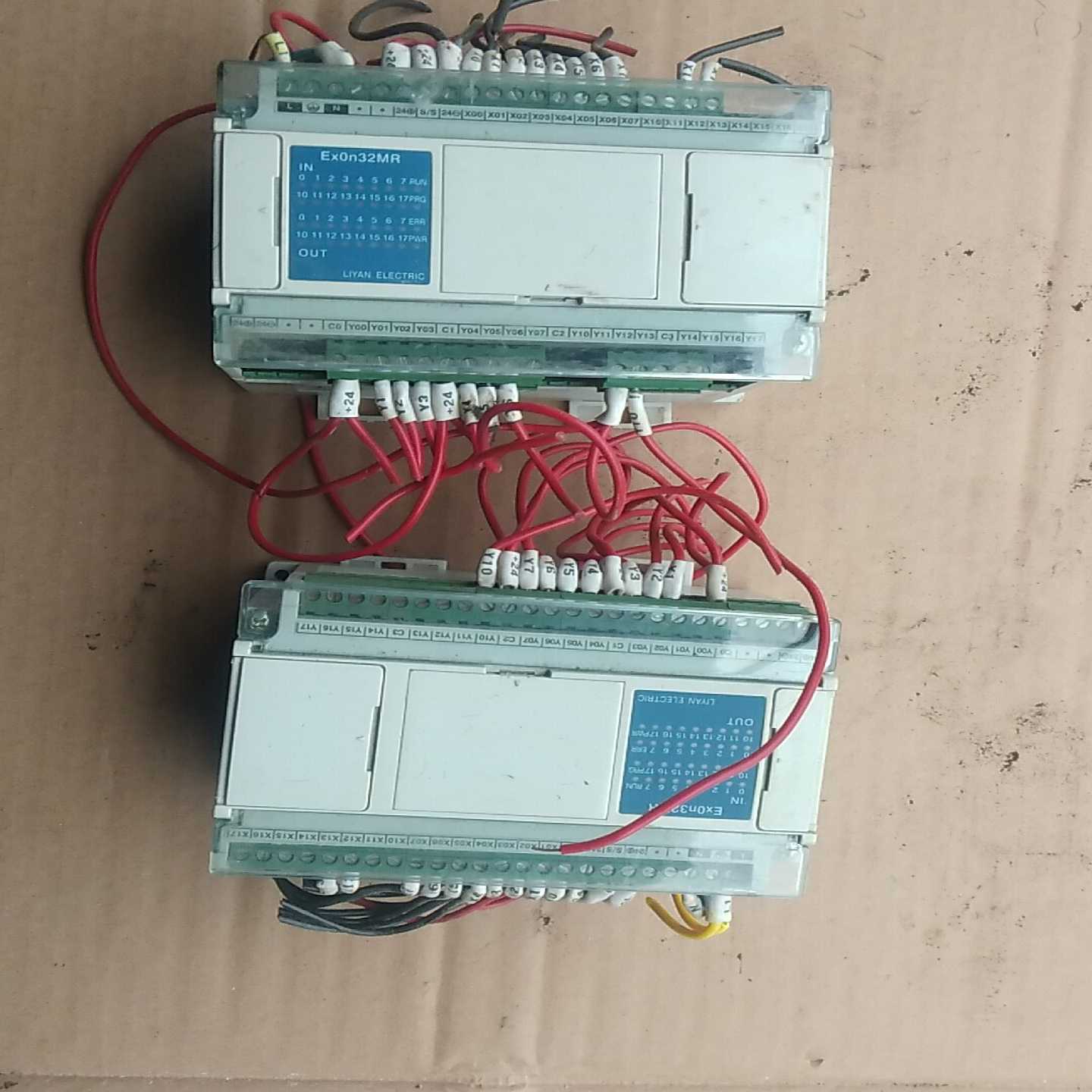 台湾力扬PLC,Ex0n32MR。适用