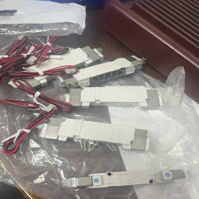 SMC新的正品SY5240R-5LZ5个未使用-议价