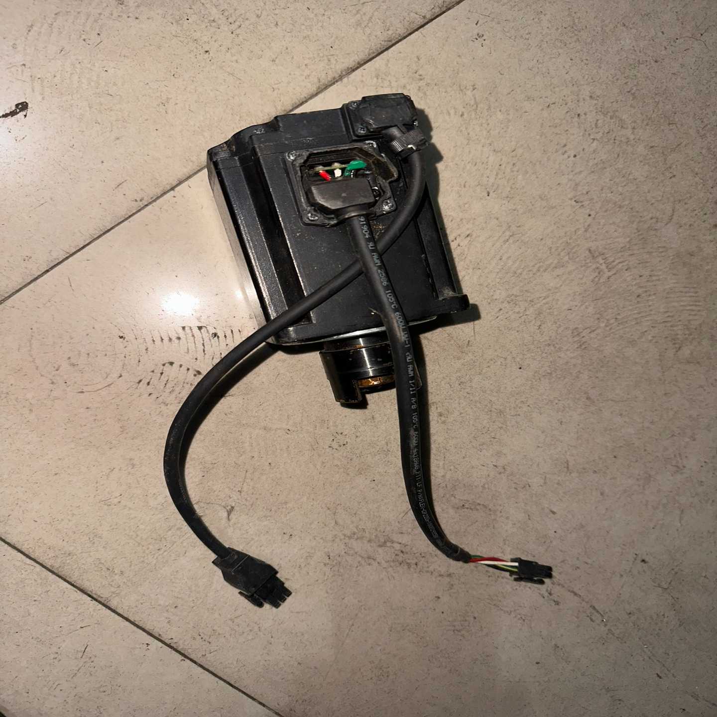 台达B3伺服电机，ECM一B3M一C20807RS1【鑫鑫商铺】