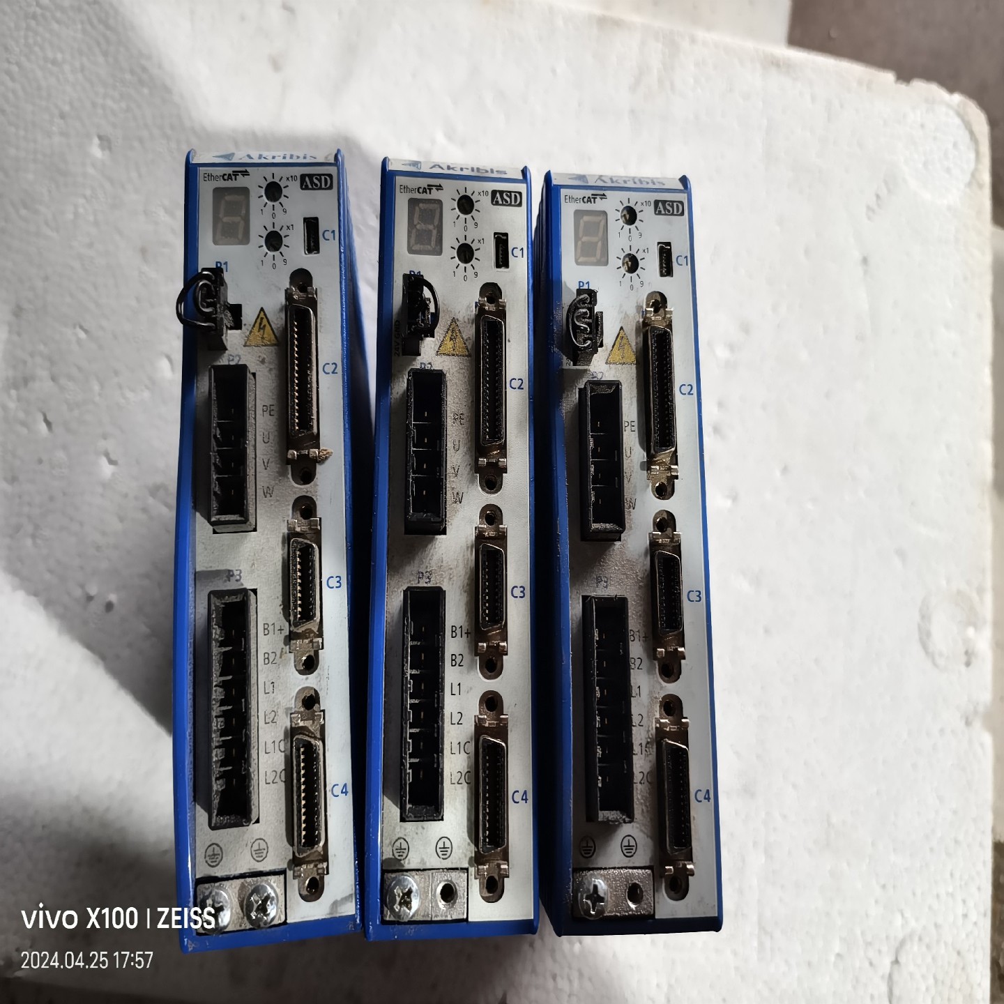 雅科贝思驱动器ASD240-0309E2J有3个议价~询价