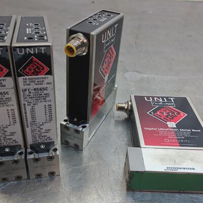 Unit 8560 celerity cseal 1000 sccm h2 MFC celerity brooks am