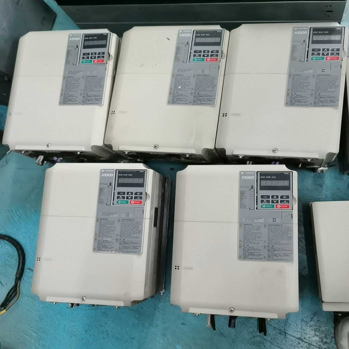 询价安川变频器CIMR-AB4A0044FBA，18.5KW成色