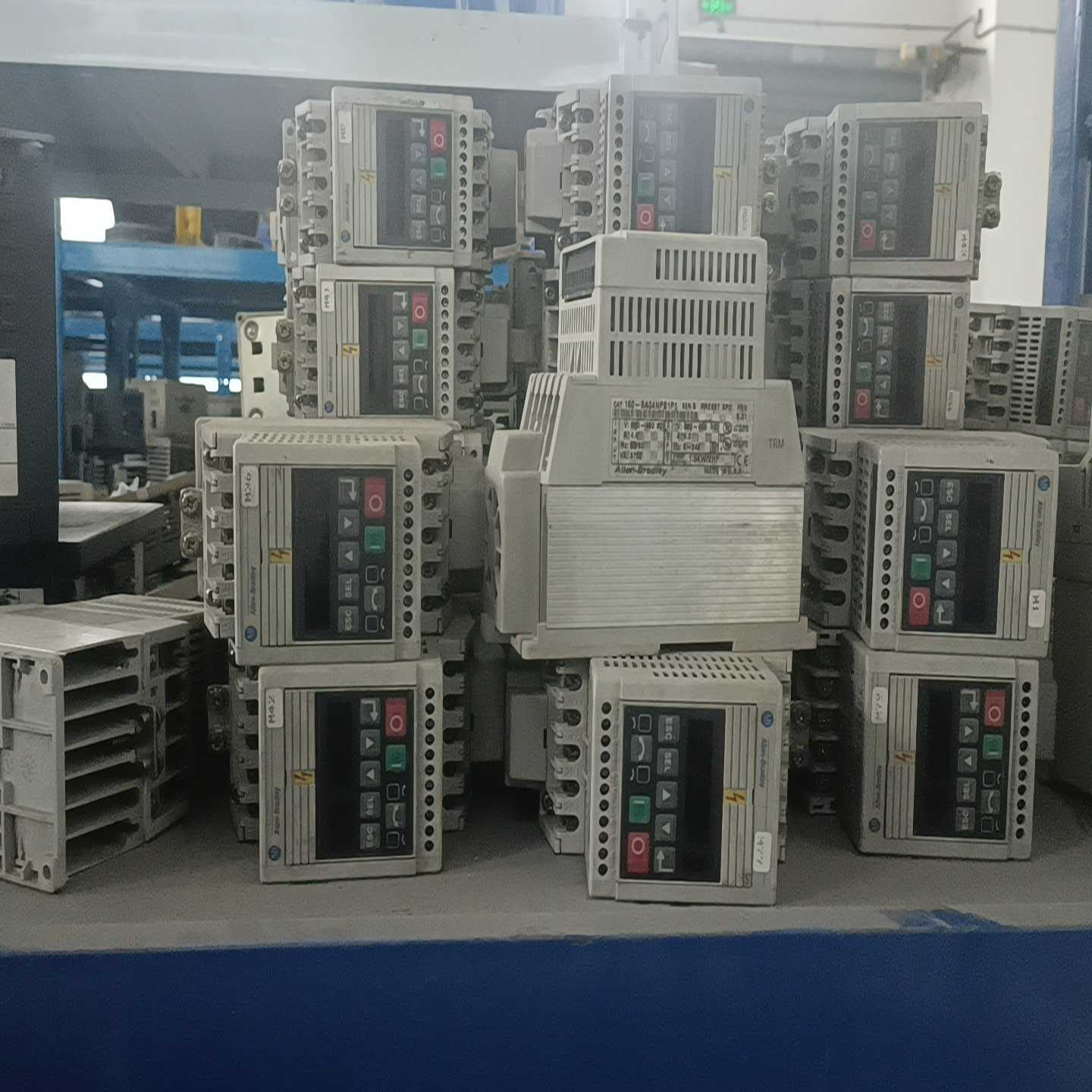 AB变频器160-BA04NPS1P1。1.5KW/380询价
