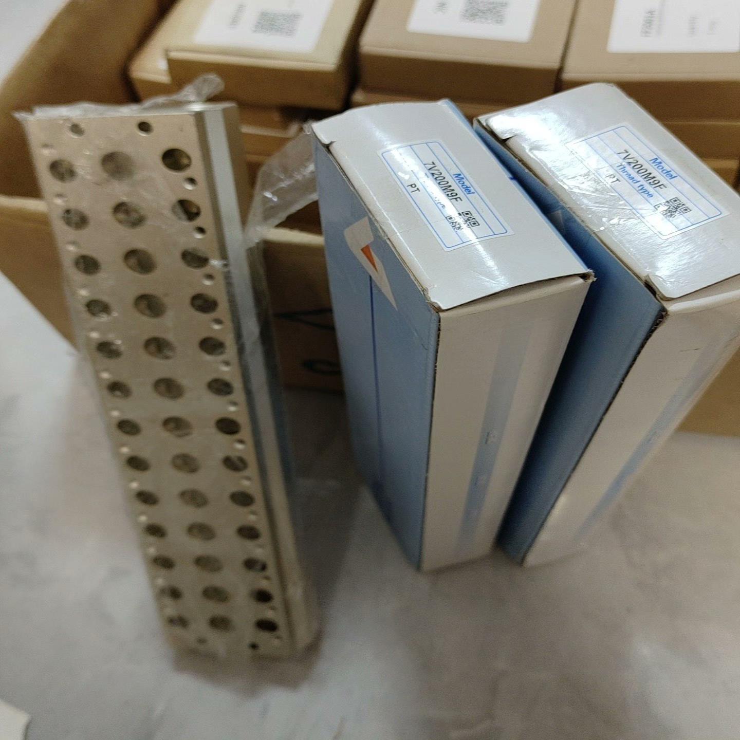 亚德客7V200M9F 汇流排2个低价处理，议价