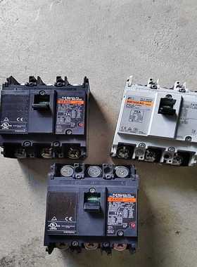议价富士（日本）三相空气开关EA103C，75A有2只。还有一只