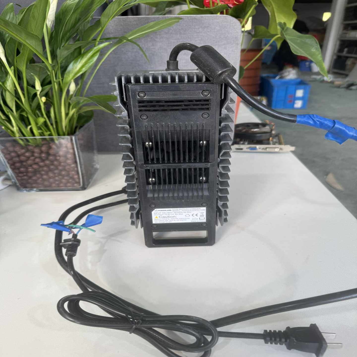 出Powerland570W电动车充电器，型号PLDS57--议价商品