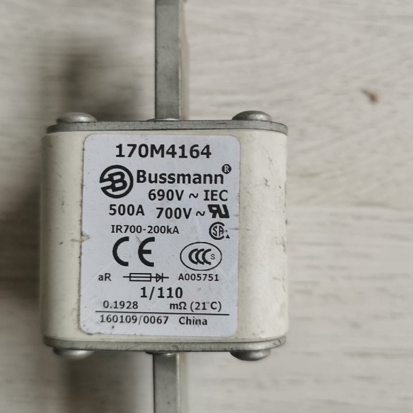 Bussmann巴斯曼熔断器170M4164议价,电子元器件市场,其它元器件,淘宝优惠券,粉丝福利购,淘宝优惠卷