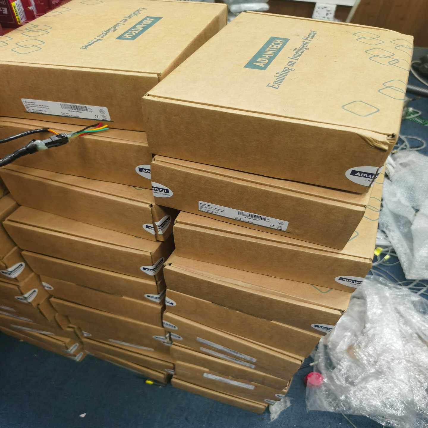 ADAM-3956研华控制卡配件转接板未开询价